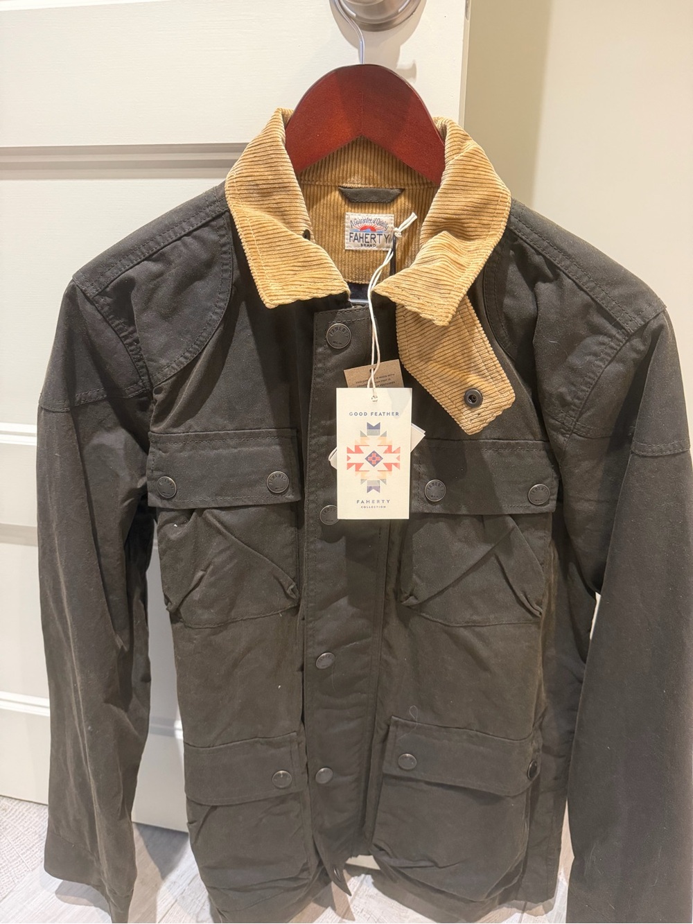 Faherty Men's Waxed Olive Field Jacket with Tan Corduroy Collar